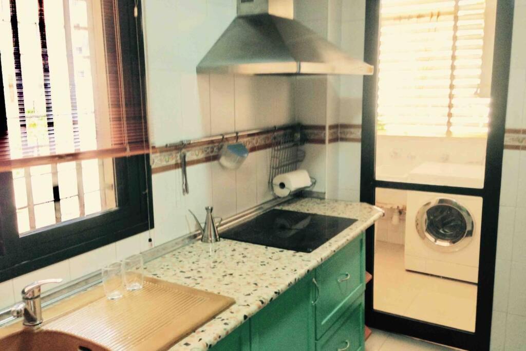 Confortable-Tranquilo Apartamento Junto Al Centro Малага Екстериор снимка